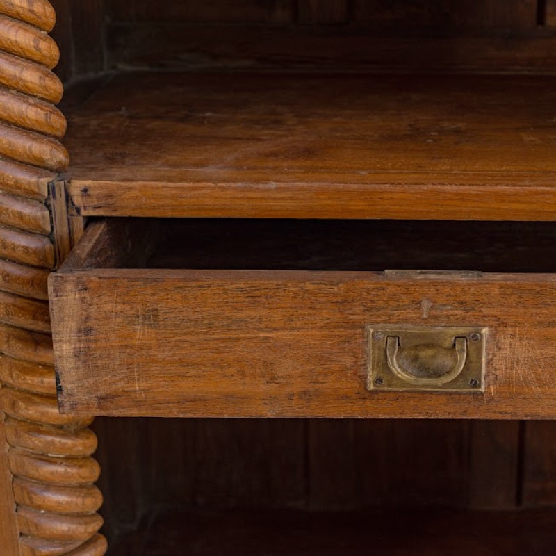 Wooden Bookshelf 