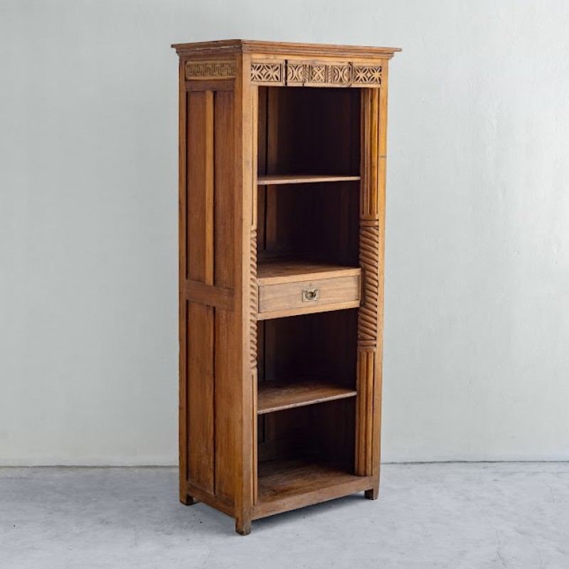 Wooden Bookshelf 