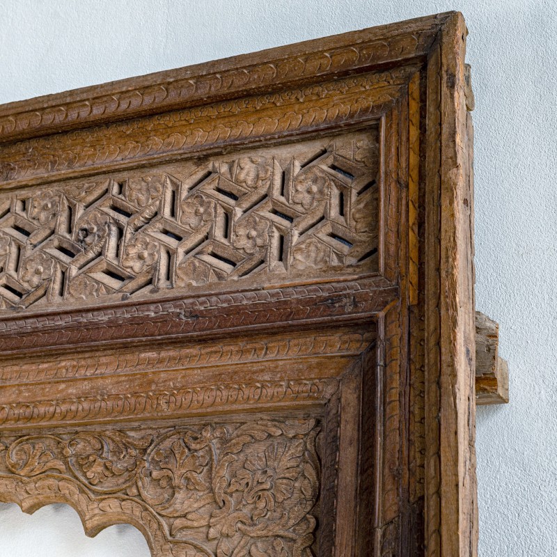 Carved Arch Mirror 