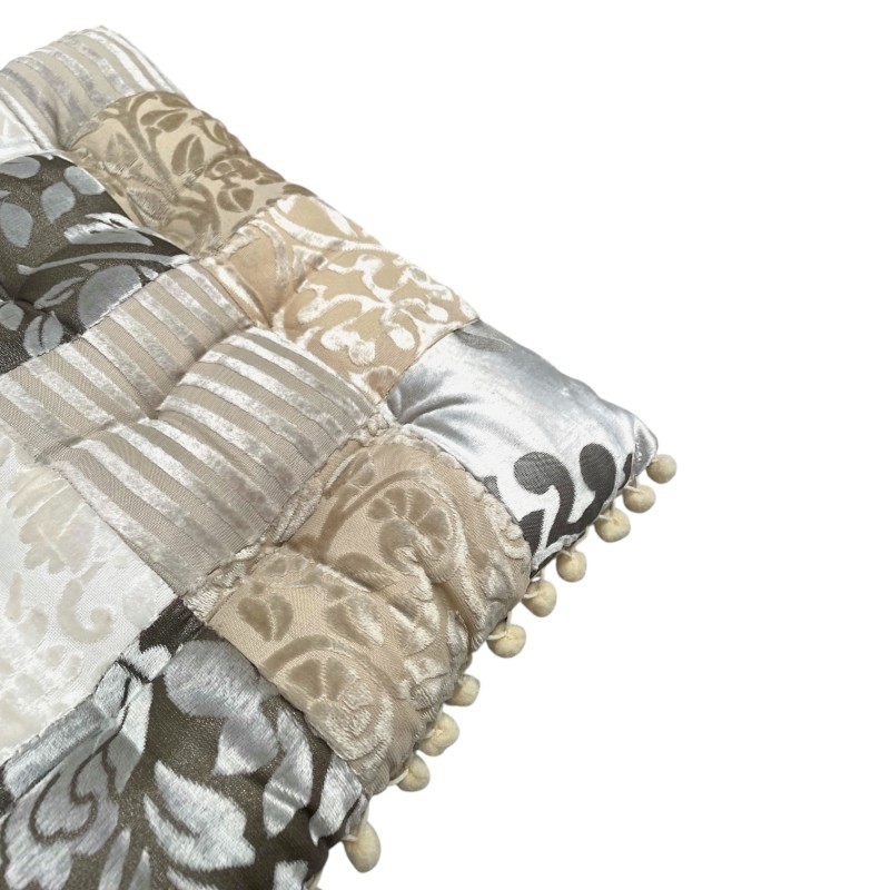  Velvet patch cushion Grey (Pompom)