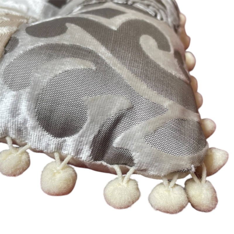  Velvet patch cushion Grey (Pompom)