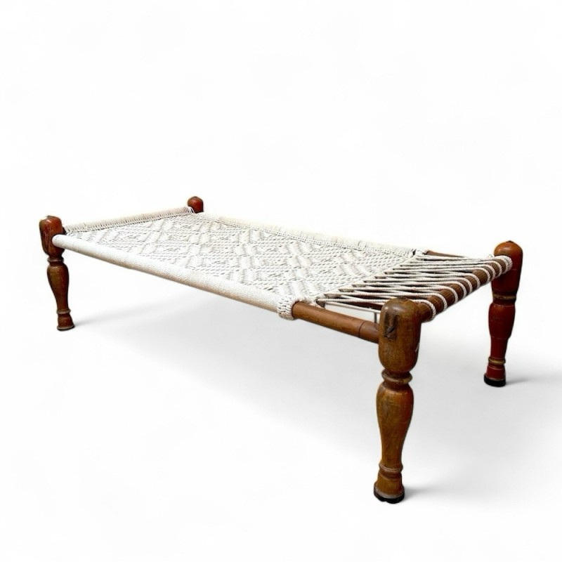  Dhari Daybed